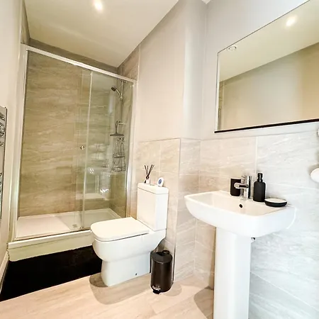Apartment Prime Leeds- Spacious Cinema