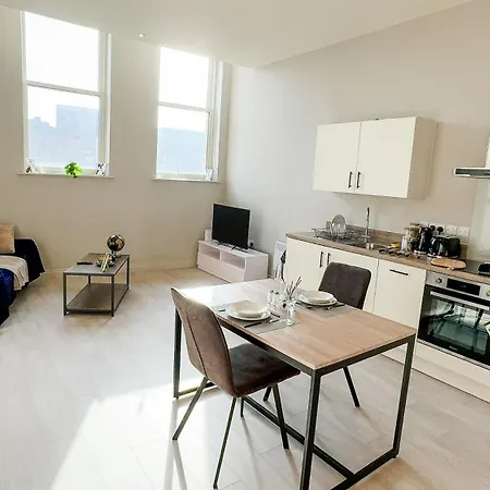 Prime Leeds- Spacious Cinema Apartment Leeds (West Yorkshire)
