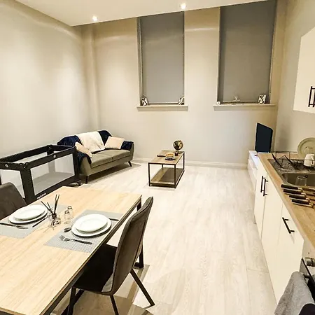 Prime Leeds- Spacious Cinema * Leeds (West Yorkshire)