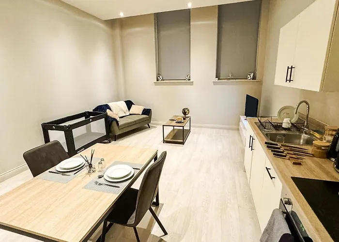 Prime Leeds- Spacious Cinema * 利兹