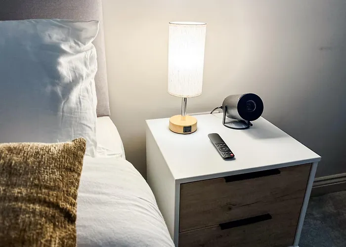 Prime Leeds- Spacious Cinema Лідс